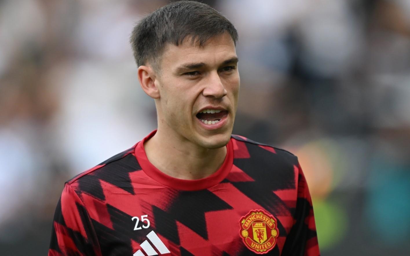 记者：乌加特几乎完全失去阿莫林信任