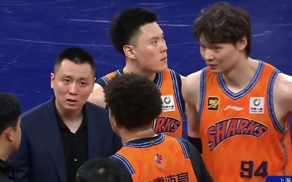 CBA排名变天！广东打爆辽宁，北京近六战四负山东六连胜新疆反弹