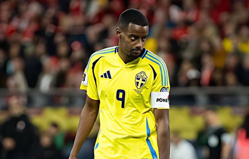 遭科索沃队双杀，伊萨克：我们踢得太差了，各方面都不行