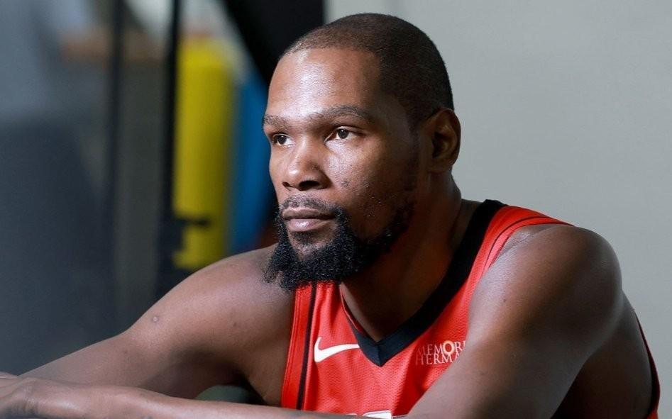 杜兰特薪资总收入达到5.982亿美元，超越詹姆斯成为总收入最高的球员