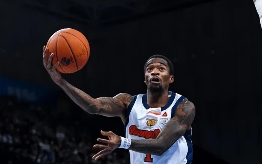 广东首节碾压浙江！奎因徐杰完美复出，胡明轩满状态，萨姆纳转型