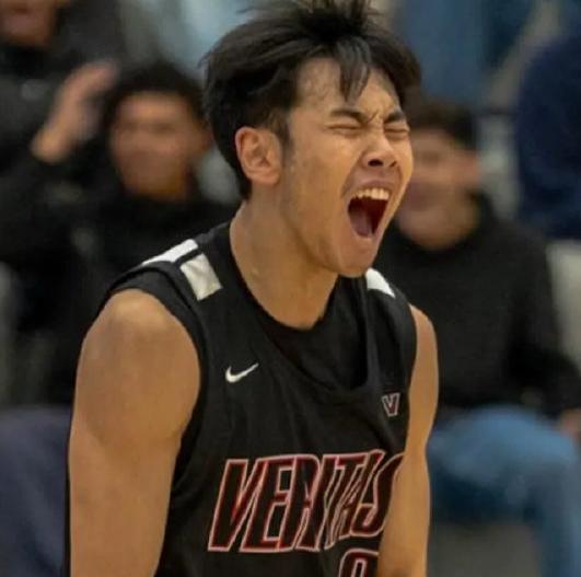 美国首秀就拿全场MVP，小将张博源狂砍18分，表现惊艳！