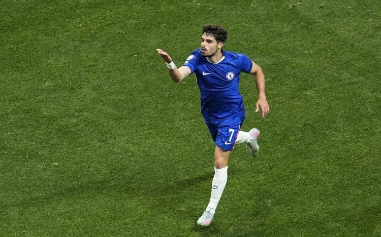 官方：切尔西对阵西汉姆的垫射破门当选俱乐部8月最佳进球