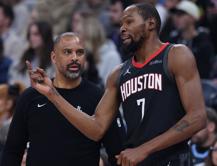 39分15板10助！33分10板10助！NBA神级纪录诞生，乌度卡面临重罚