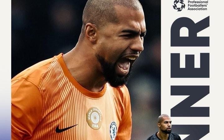 4场仅丢1球，桑切斯当选PFA英超球迷评选的11月最佳球员