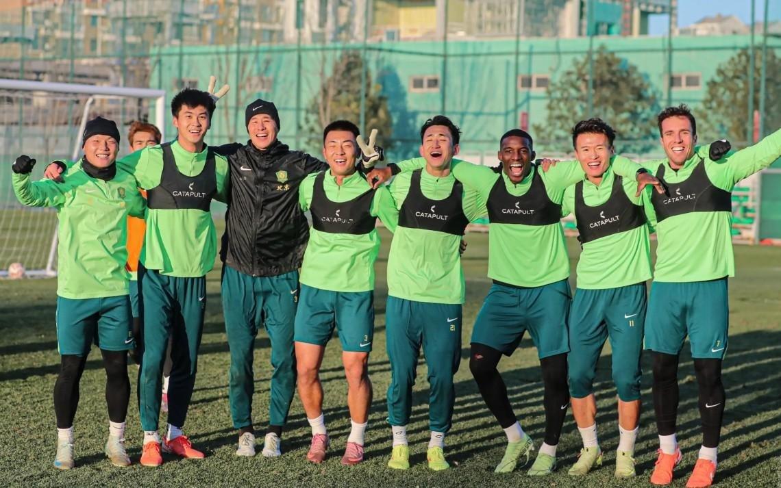 法比奥晒照：仔细看我受伤的右膝，你就知道我们队付出了一切