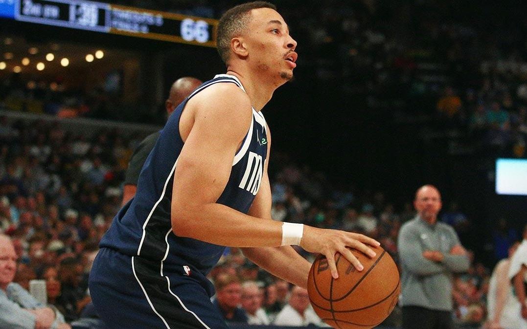 坏消息，独行侠后卫埃克萨姆需接受膝盖手术，将缺席整个NBA赛季