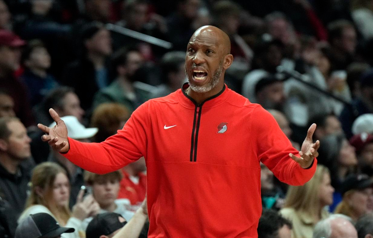 NBA的天塌了，肖华搬石砸脚，杨瀚森恐也将受影响