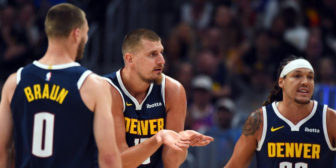 又轰14+14+15助，NBA中锋第一！抱歉威少，你的历史三双王真悬了