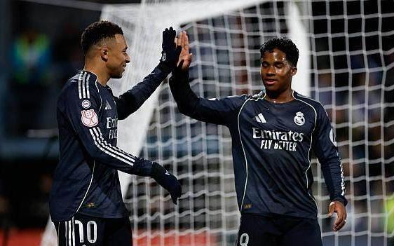 半主力皇马国王杯险些翻船场场要靠姆总救龙哥