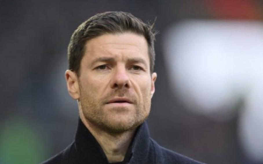 记者：阿隆索3年合同总薪资为1400万欧，皇马将支付首年薪水