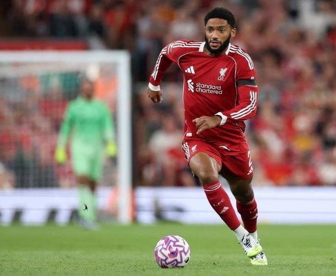 “不带刀后卫”！效力豪门10个赛季283场比赛0进球，但依旧很抢手