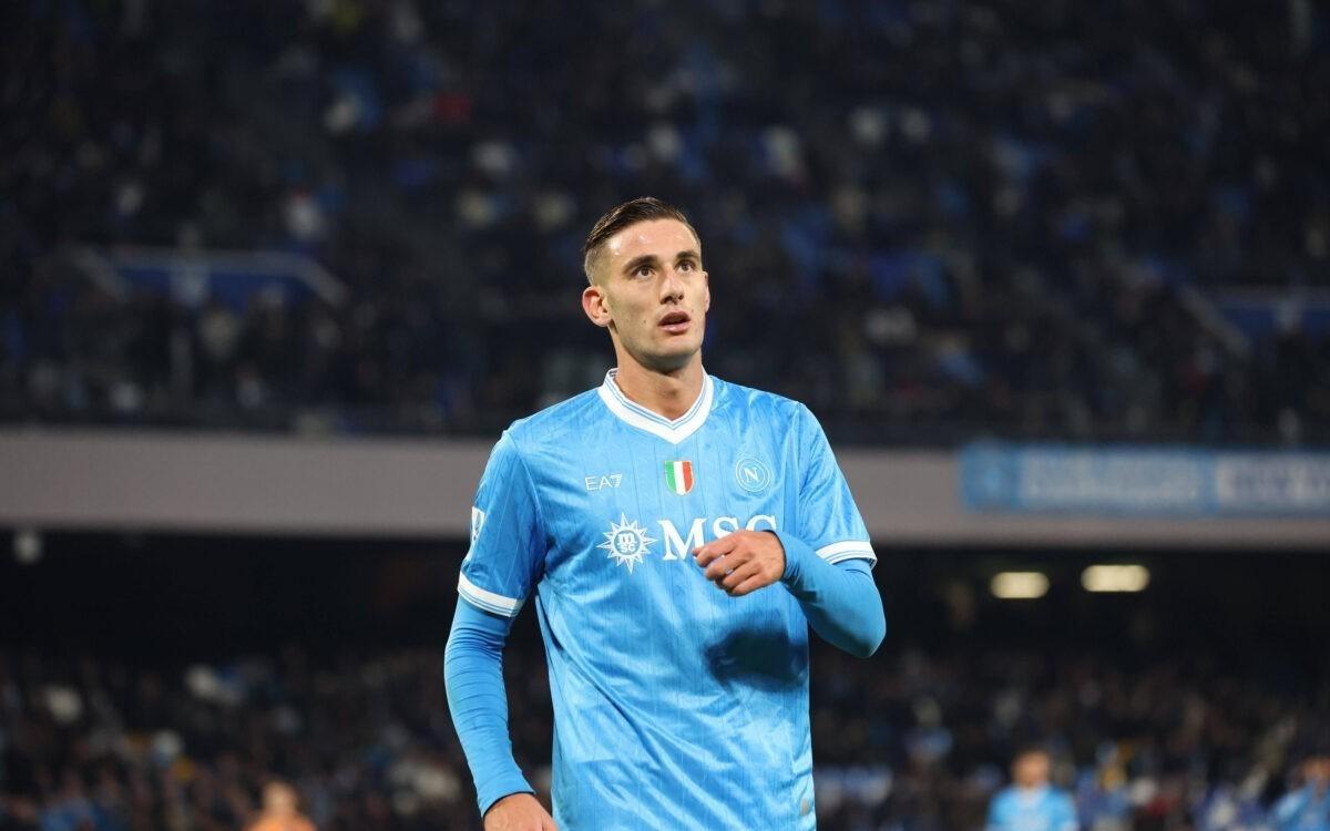 斯基拉：诺丁汉森林和比萨找那不勒斯谈判，希望租借卢卡半年