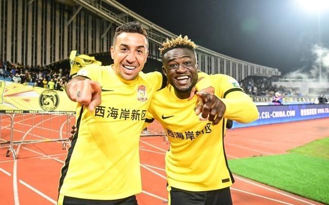 海港给了机会，蓉城申花接不住，前三名集体踩刹车，中超争冠形势没有变化