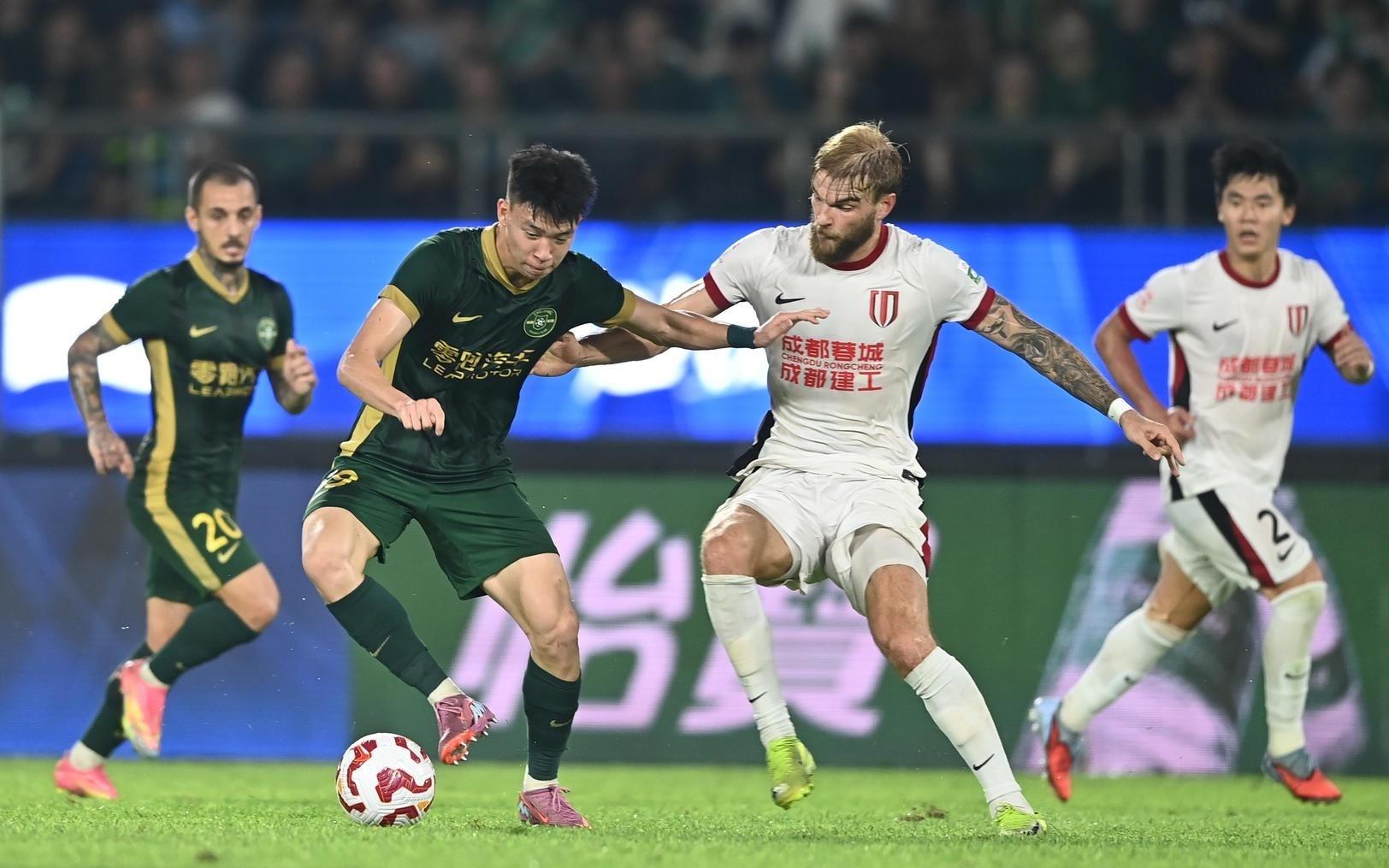 3比0领先却遭绝平！成都蓉城在争冠关键时刻丢分，退居积分榜次席