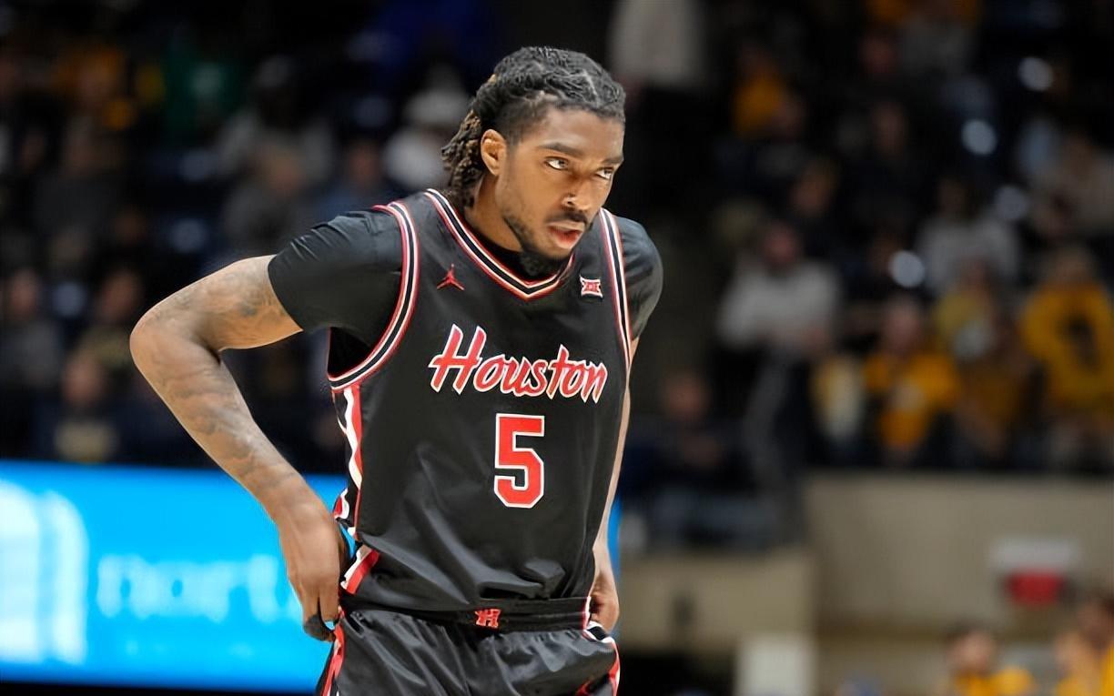 勇士签下前休斯顿大学替补中锋，他在夏季联赛中的表现颇具亮点