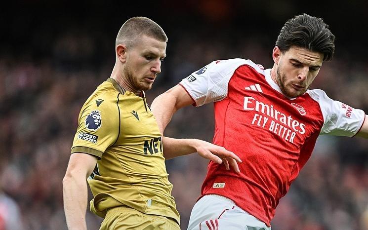 埃泽弑杀旧主，阿森纳10水晶宫豪取7