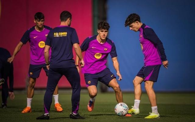 记者：库巴西、莱万、奥尔莫、亚马尔都能出战埃尔切