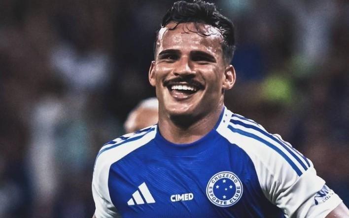 罗马诺：900万欧元加奖金，科莫报价克鲁塞罗后卫凯基