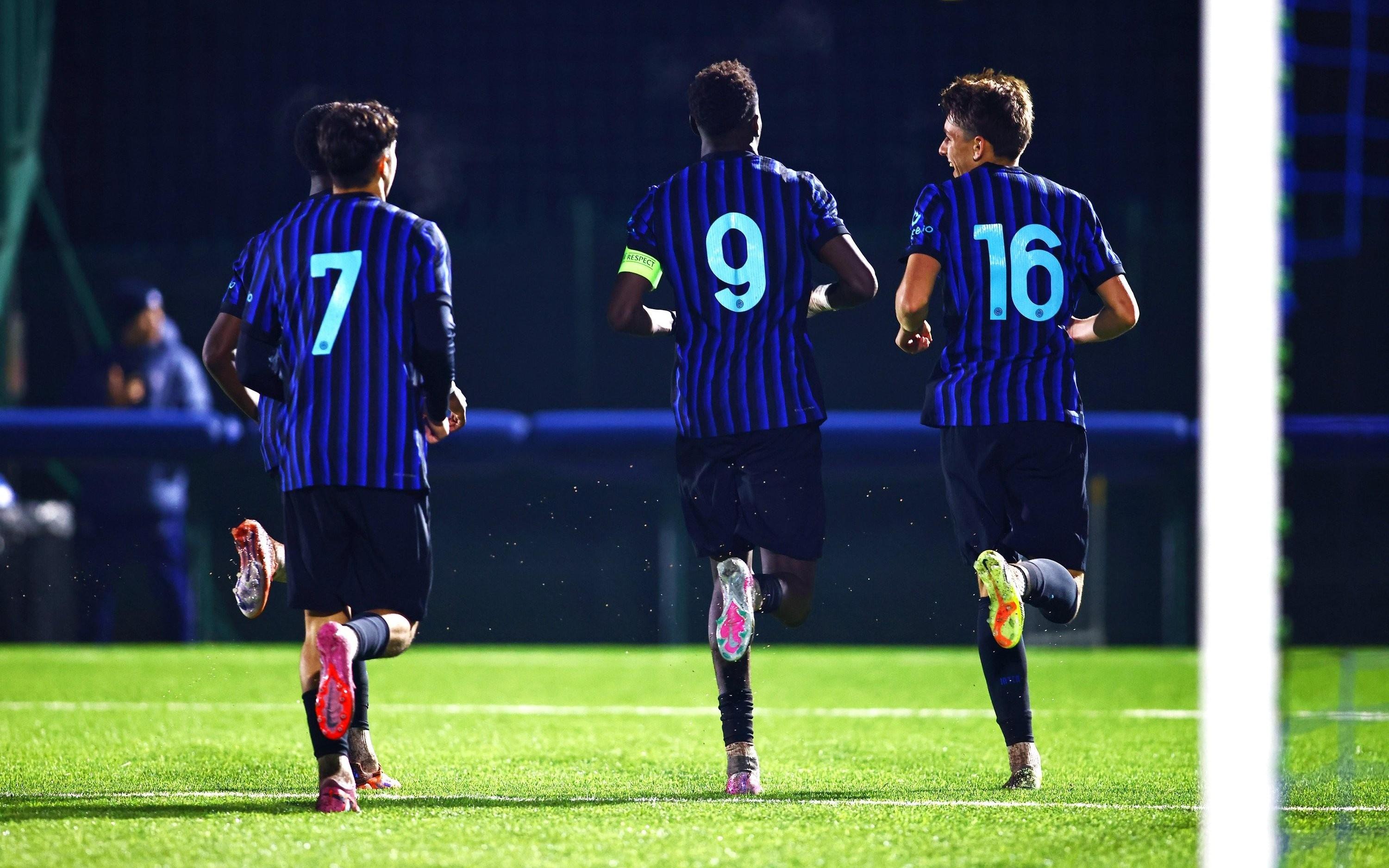 给老大哥先打个样欧青联国米50狂胜利物浦