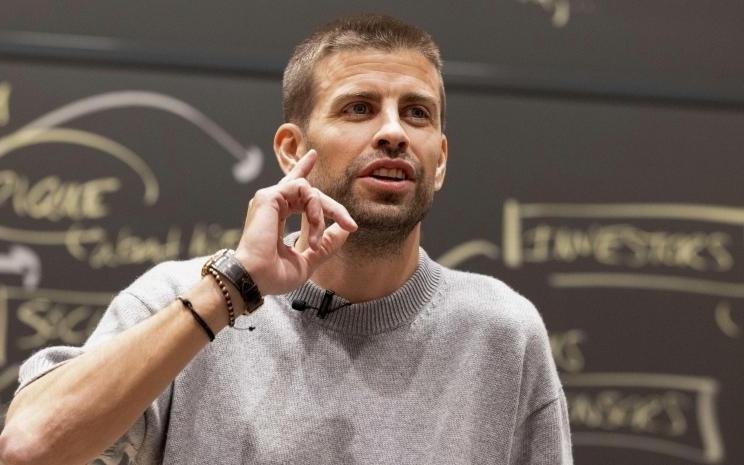 皮克反讽阿韦洛亚：新帅治下的皇马，首秀真是太精彩了