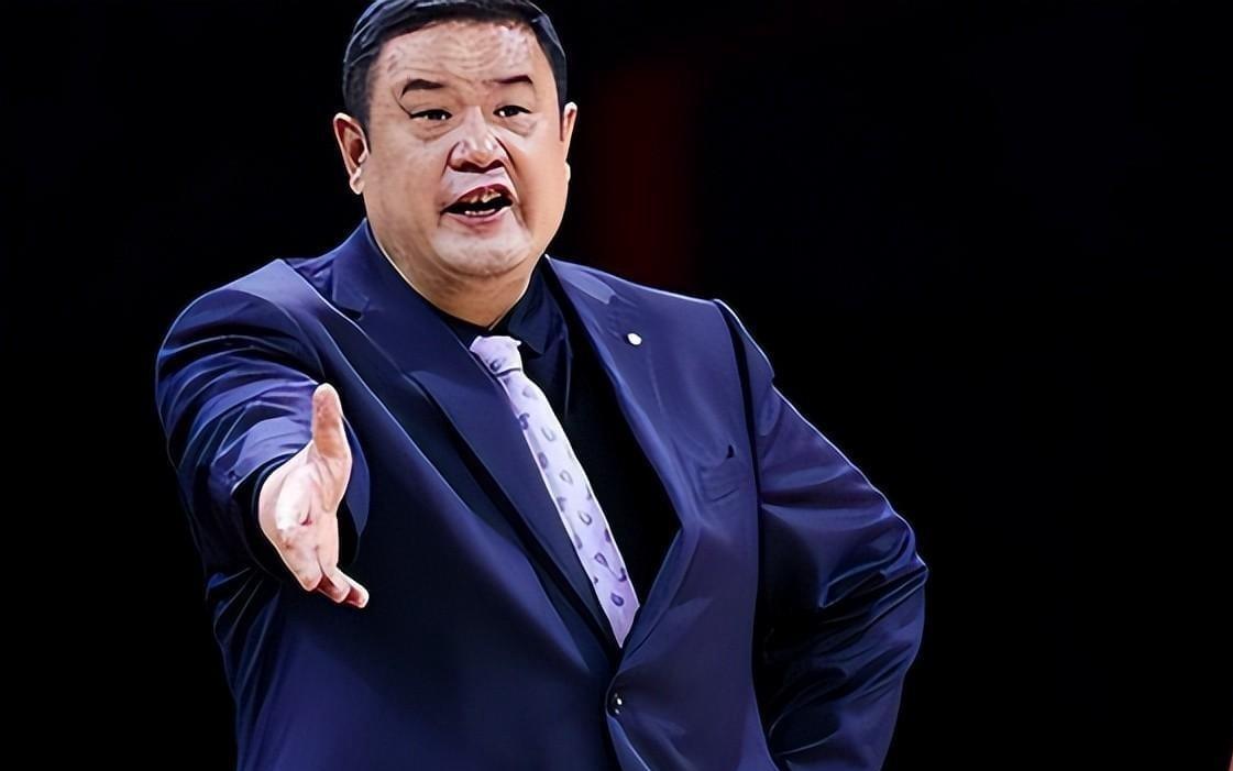 年仅52岁，前CBA主教练在中秋节去世，弟子杨瀚森回应，原因曝光