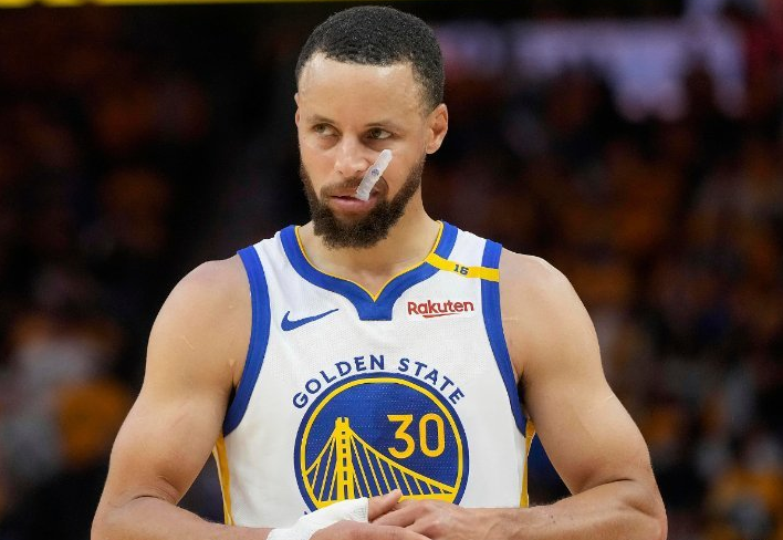 仅差819分！库里迎来神级里程碑，大O的纪录也很难保住了