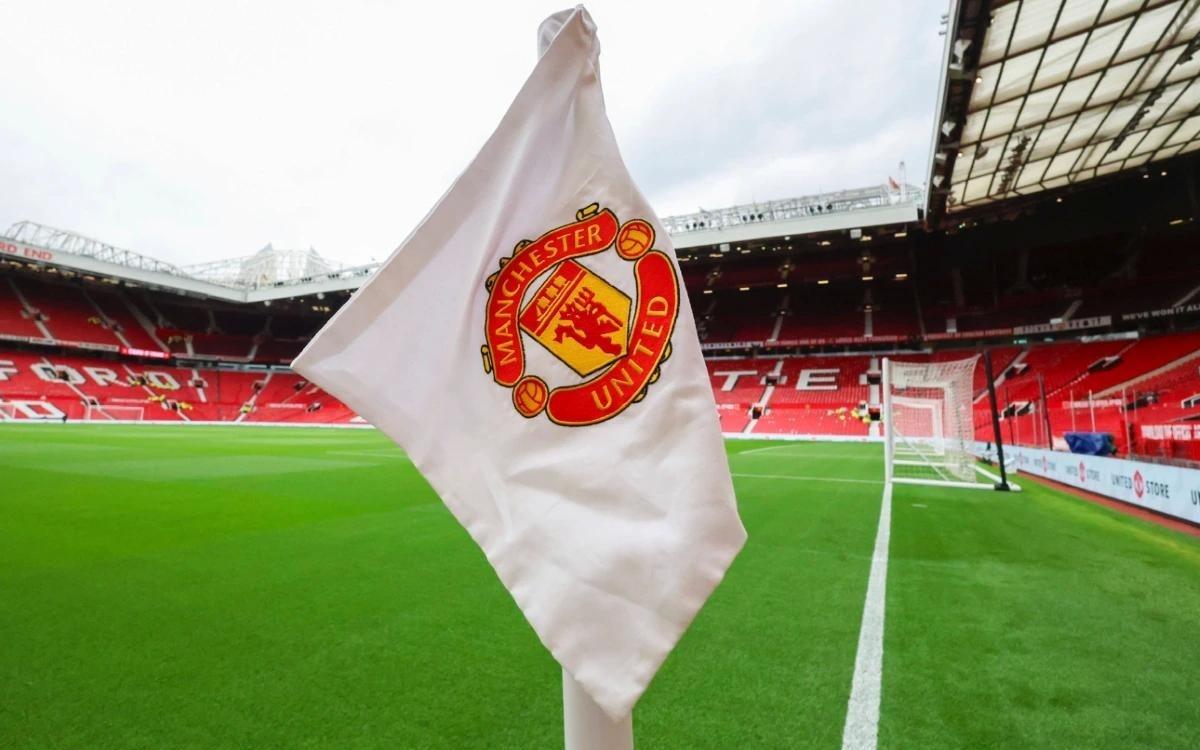 太阳报：曼联青训比赛门票涨价三倍，英力士集团再引球迷不满