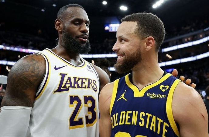 NBA揭幕战伤情：詹姆斯伤停神迹终结杜兰特火箭首秀挑战卫冕冠军