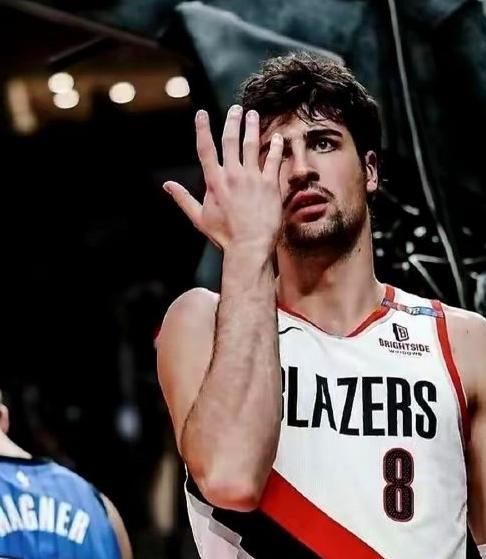 波特兰球迷讨论球队非卖品：阿夫迪亚第一，杨瀚森榜上有名！