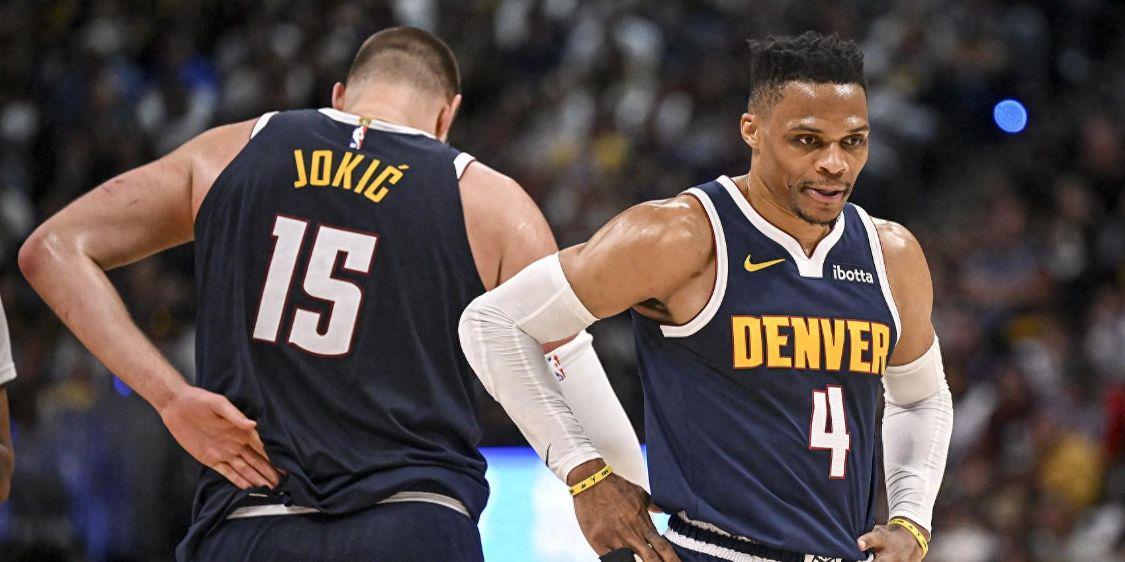 4连击三双追平威少，约基奇历史第一！掘金3优势争冠2换1交易大赚