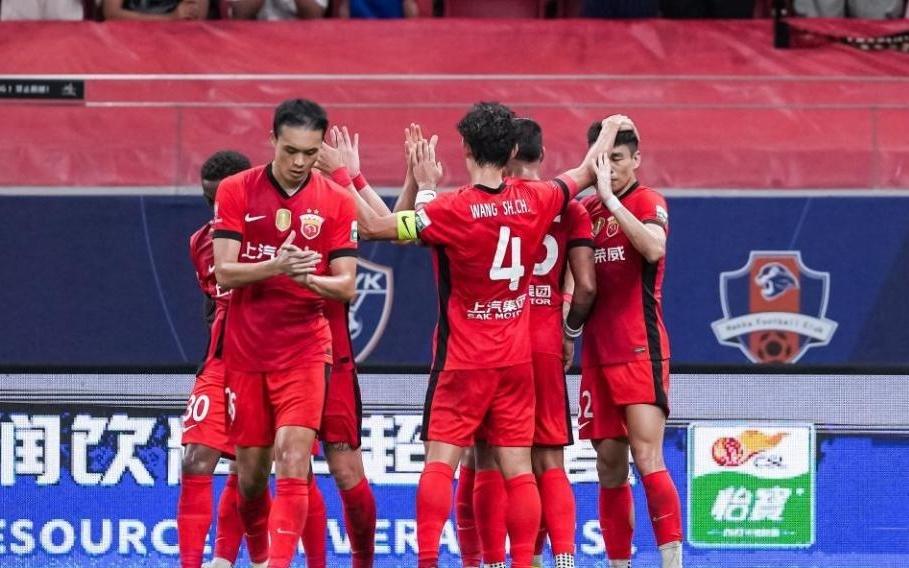 中超争冠神剧情！26分钟积分榜6次变动，绝杀+绝平，海港笑到最后