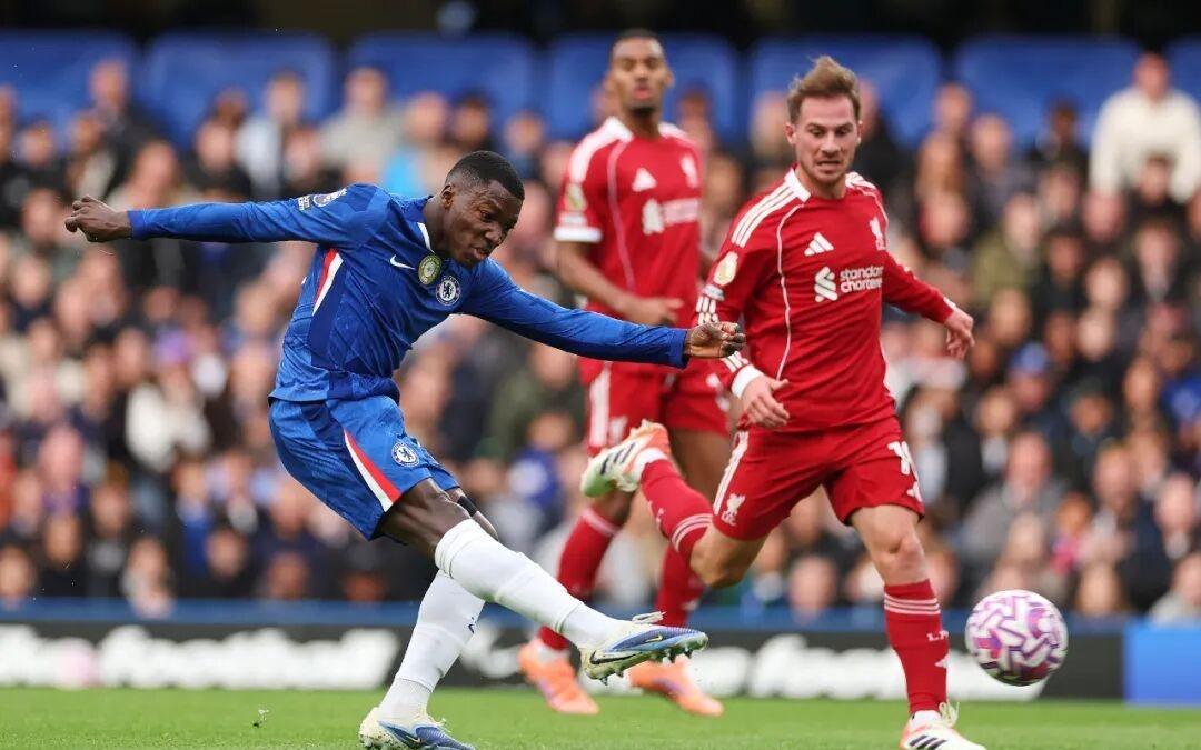 铁腰的全能，神童的灵光，蓝军的血性！