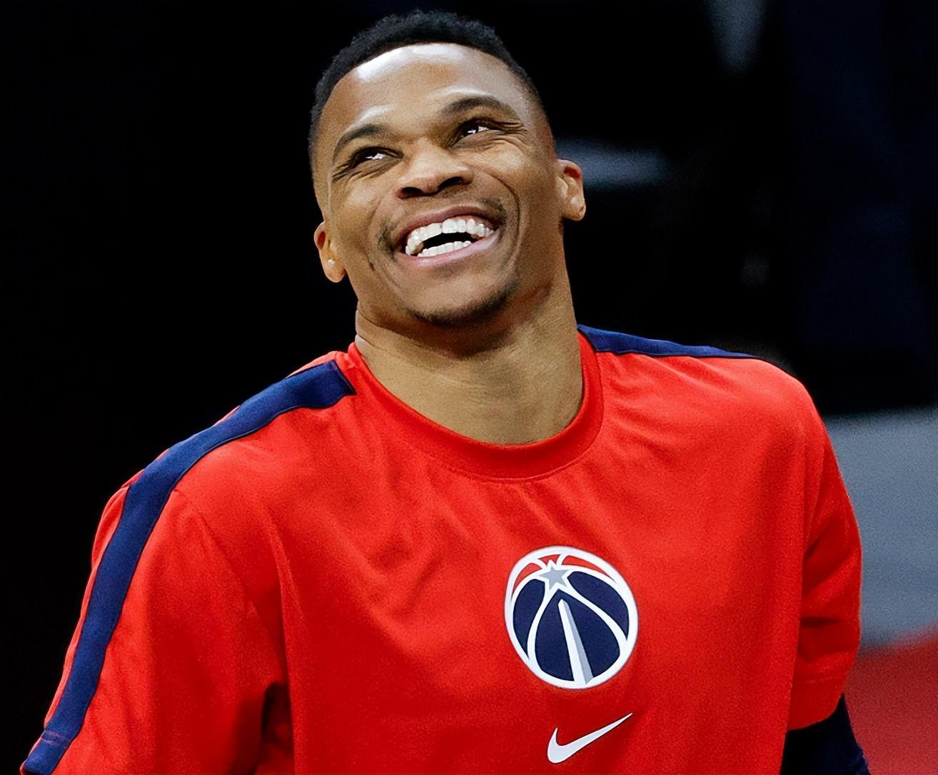 拒绝1年350万，无人问津！威少太难了，自己选择的路跪着也要走完