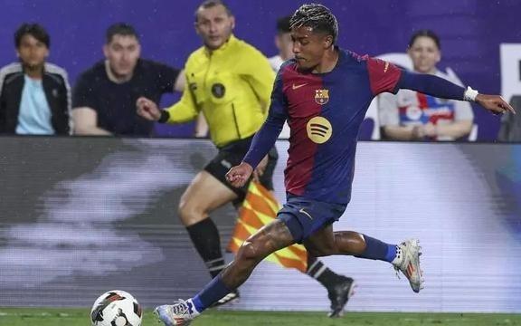 每体：为入选墨西哥队大名单，樱桃后卫胡利安阿劳霍想转会