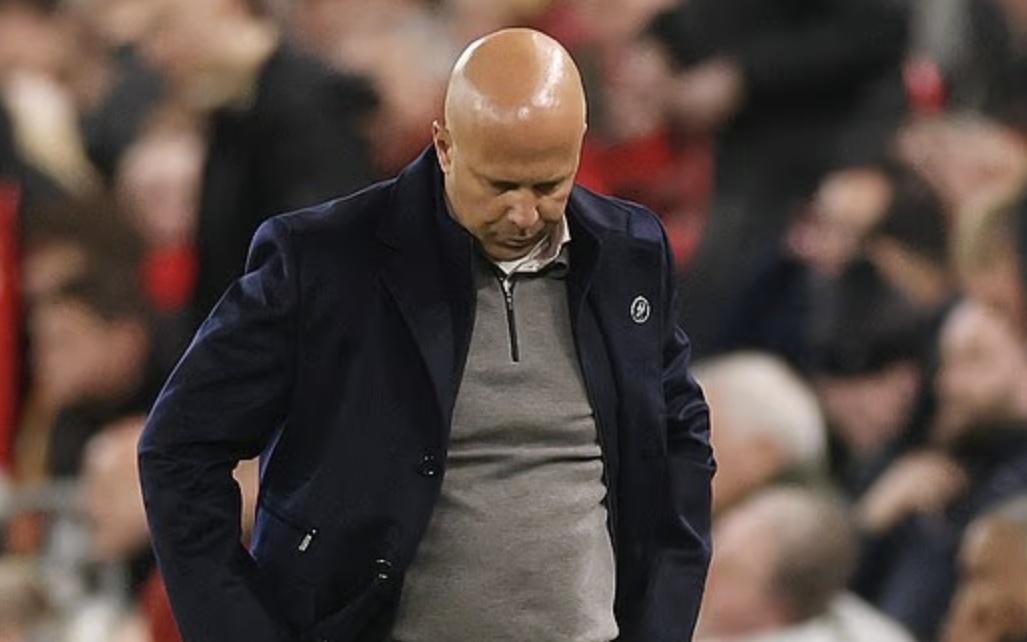 邮报：利物浦在双红会中多次违规使用备用球，已被英超提醒