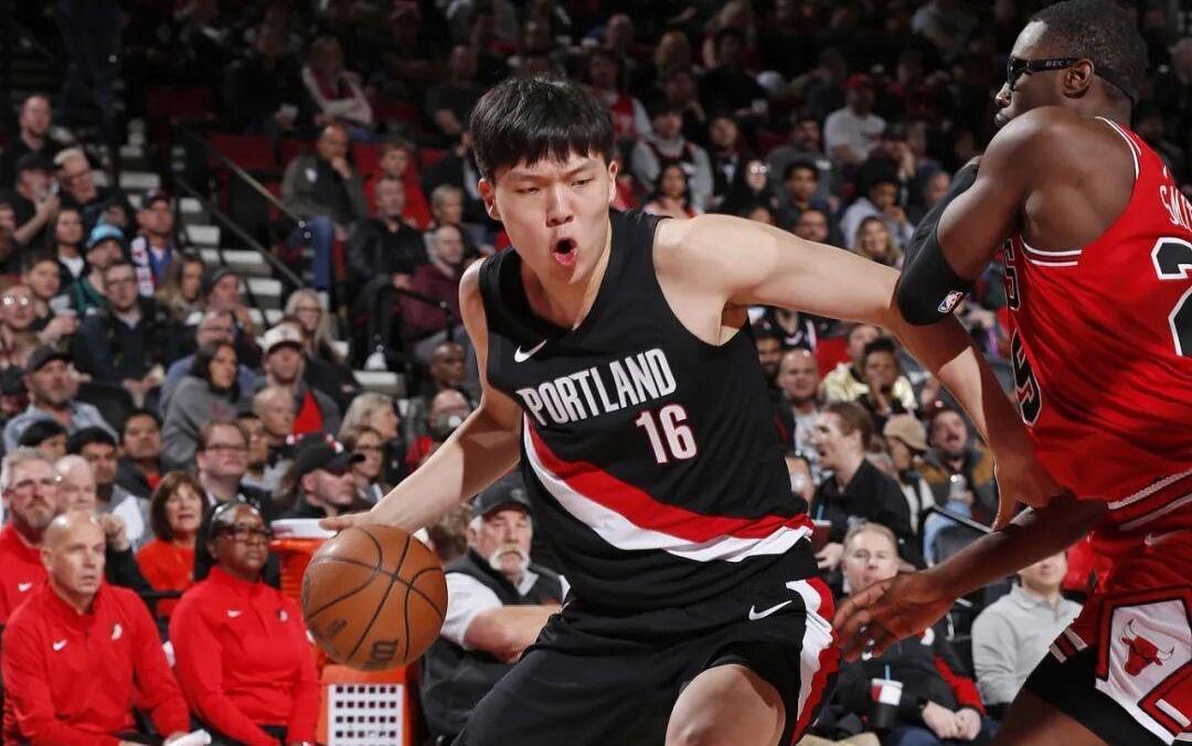 开拓者惜败公牛，杨瀚森登场砍2分2板