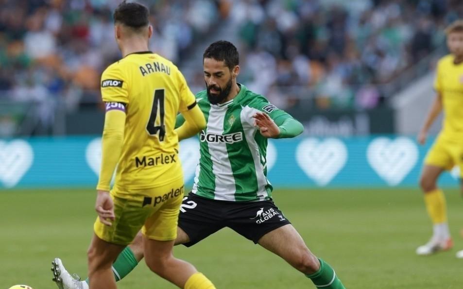 西甲一夜三重奏：老将圆梦、红牌争议、乌龙绝杀全上演！