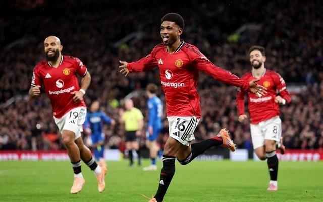 曼联半场17次射门，为本赛季英超所有