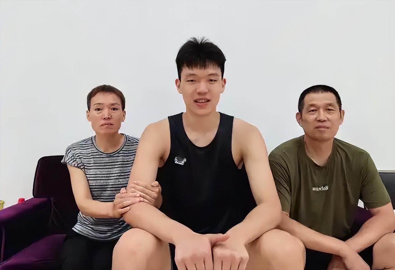 正式官宣！20岁杨瀚森再破天花板，这次他让姚明和整个篮坛沉默了