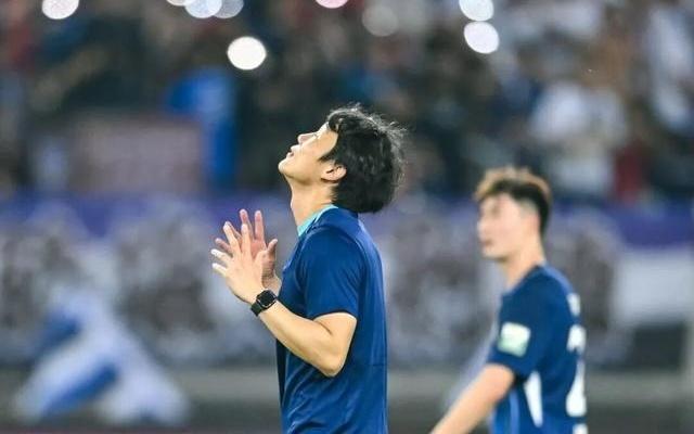 保级球队的烦恼：运营难，他们有挣扎，更有坚持