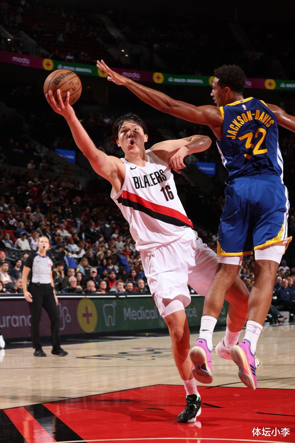 9分6板1帽！杨瀚森又创1新高！开拓者遭18分大逆转，库里轰28分