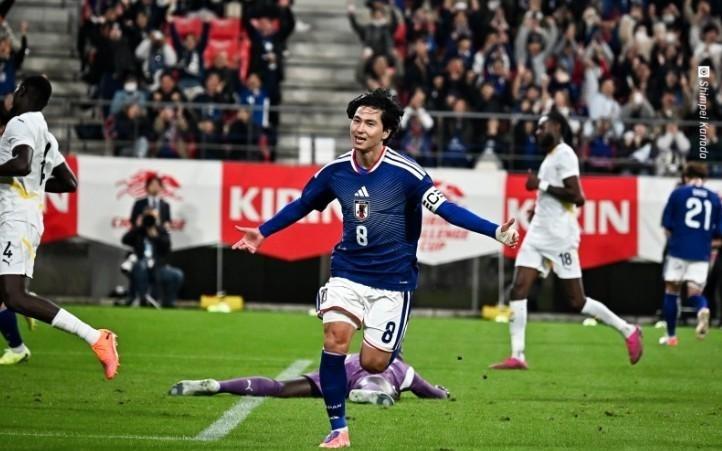 南野拓实：佐野海舟的传球很棒我们本场战术重点就是抢开局