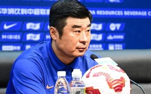 战斗韩鹏赛前冲泰山发飙我们坐了4小时火车来不是给申花送分的