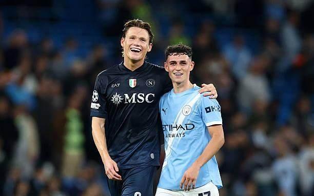 【欧冠】哈兰德+多库破门，曼城2比0十人那不勒斯