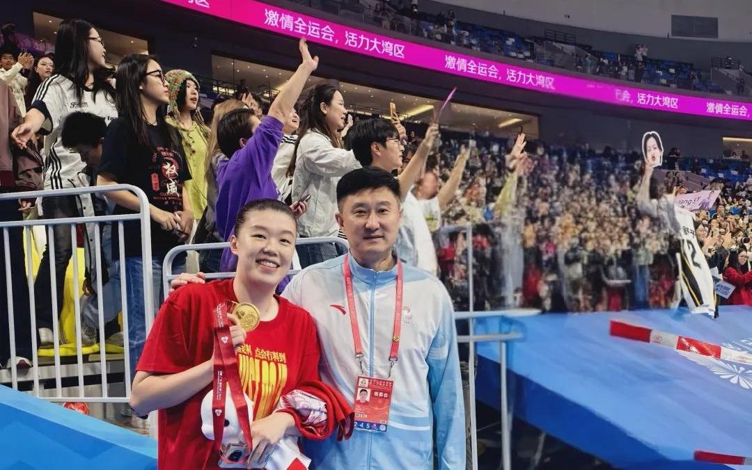 广东女篮夺冠，佛山一体育老师功不可没