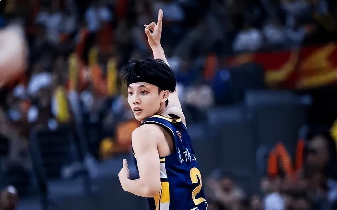 表现出色被超级外援猛夸，上赛季外援曾赞他“是让人头疼的球员”