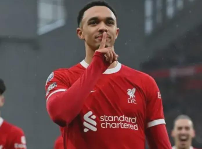 婉拒曼城，皇马球星仍想留队，处境艰难却仍表态：不愿去英超