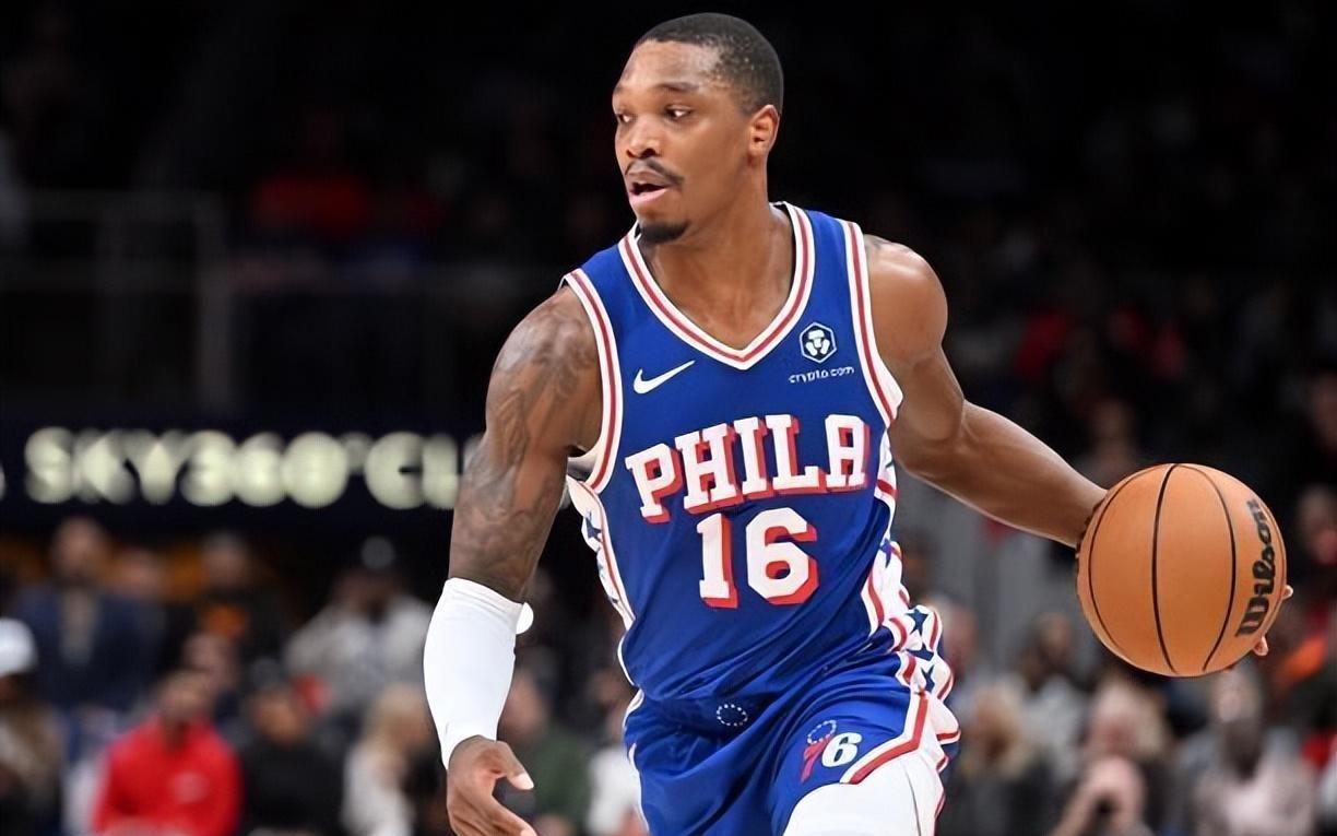 朗尼沃克：我在湖人时的队友纳恩在欧洲取得了成功，他影响了我