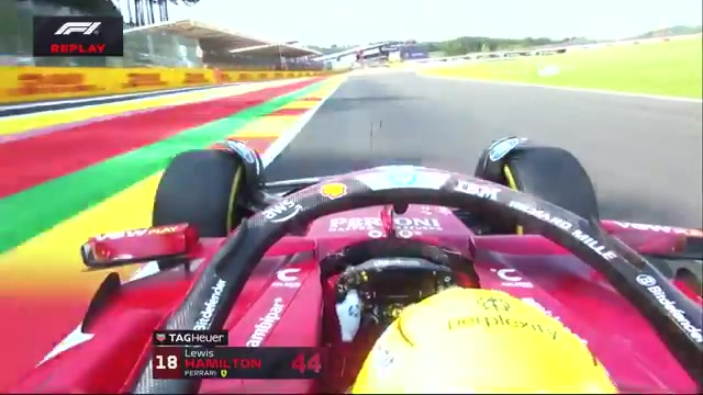 失误了！F1比利时站，汉密尔顿入弯打滑，SQ1最终位列第17遭淘汰